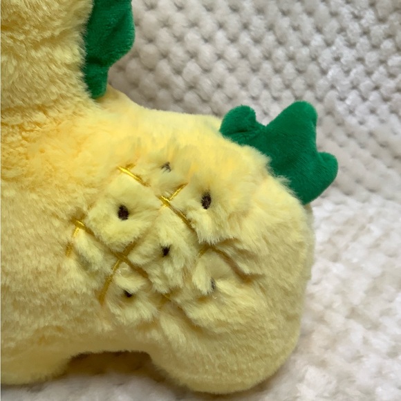 Cute Yellow Green Pineapple Giraffe Stuffed Animal Toy - Picture 6 of 11